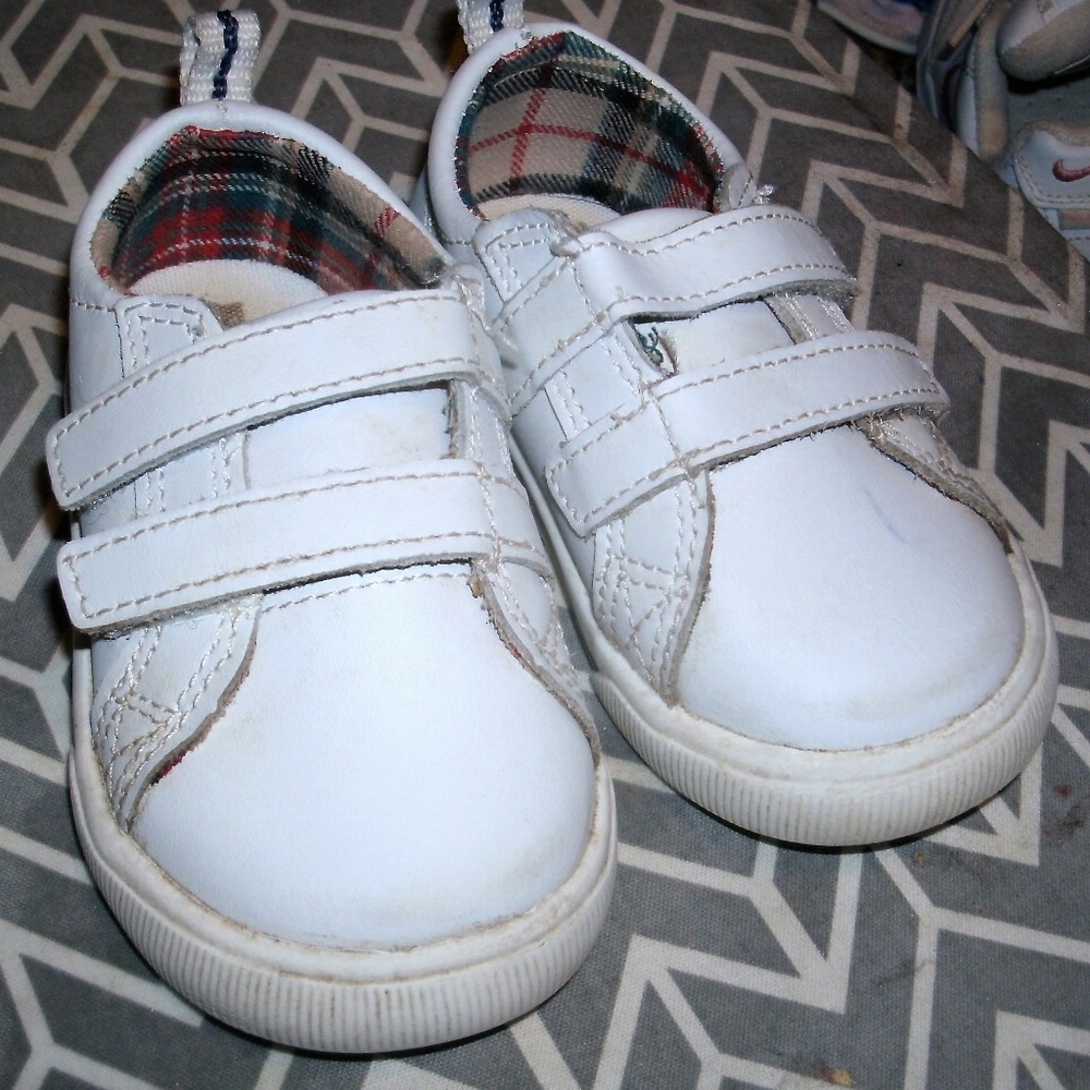 🎀#427 Simple White Velcro Sneakers